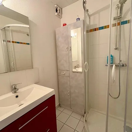 Calme Avec Terrasse, Garage, Proche Et Marche - - Fr-1-323-145 Apartamento