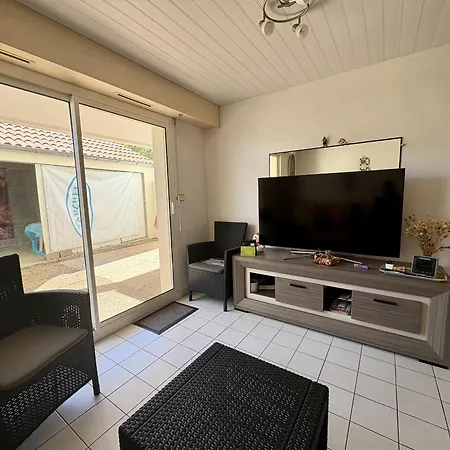 아파트 Appartement Calme Avec Terrasse Et Garage A Saint-Jean-De-Monts - Fr-1-323-145