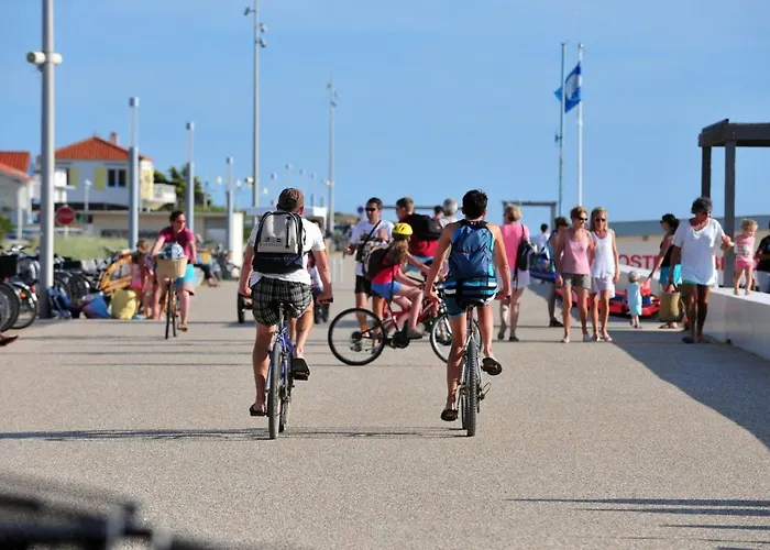 Appartement Calme Avec Terrasse Et Garage A Saint-Jean-De-Monts - Fr-1-323-145 아파트