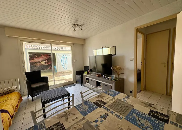 아파트 Appartement Calme Avec Terrasse Et Garage A Saint-Jean-De-Monts - Fr-1-323-145 생장드몽